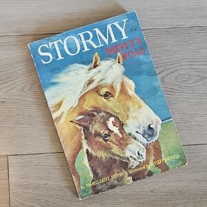 Vintage 1971 Stormy Misty's Foal By Marguerite Henry Large Paperback Book *flaws